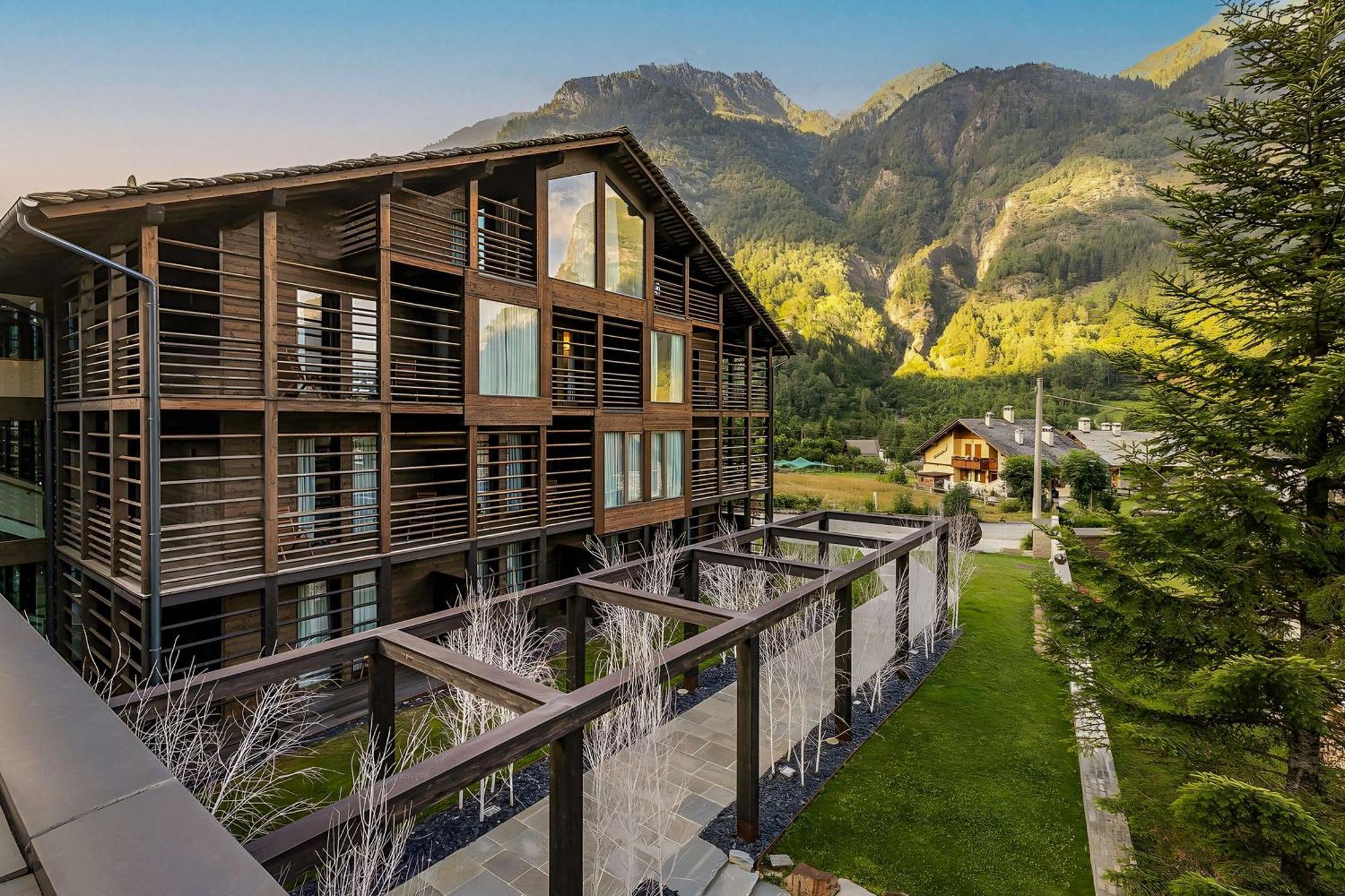 Nh Collection Alagna Mirtillo Rosso Alagna Valsesia Exterior foto